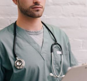 Uz. Dr. Metin Akdoğan