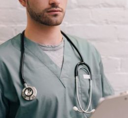 Uz. Dr. Metin Akdoğan