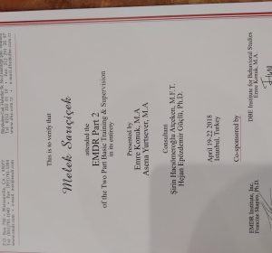 Uzm. Psk. Melek Sarıçiçek